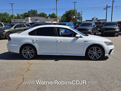 2018 Volkswagen Passat 2.0T R-Line