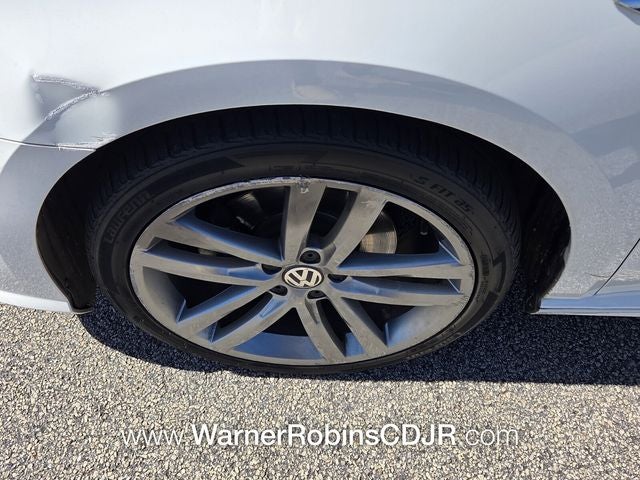 2018 Volkswagen Passat 2.0T R-Line