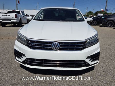 2018 Volkswagen Passat 2.0T R-Line