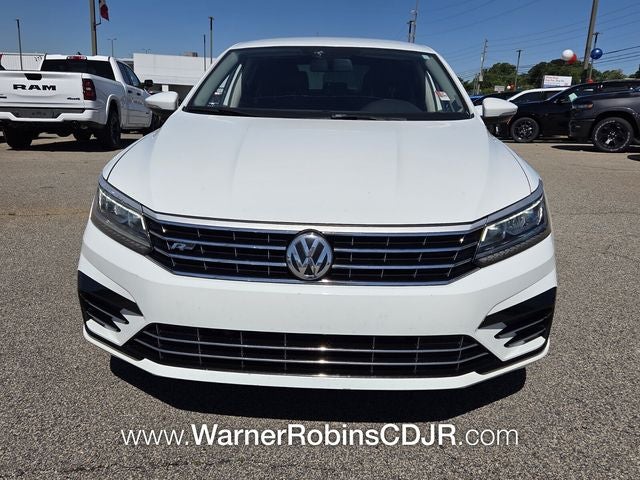 2018 Volkswagen Passat 2.0T R-Line
