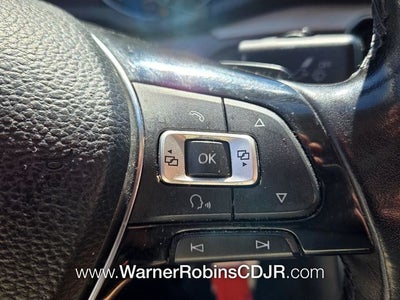 2018 Volkswagen Passat 2.0T R-Line