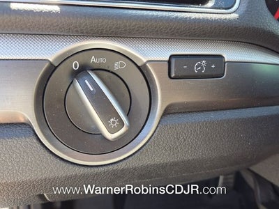 2018 Volkswagen Passat 2.0T R-Line