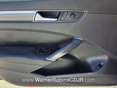 2018 Volkswagen Passat 2.0T R-Line