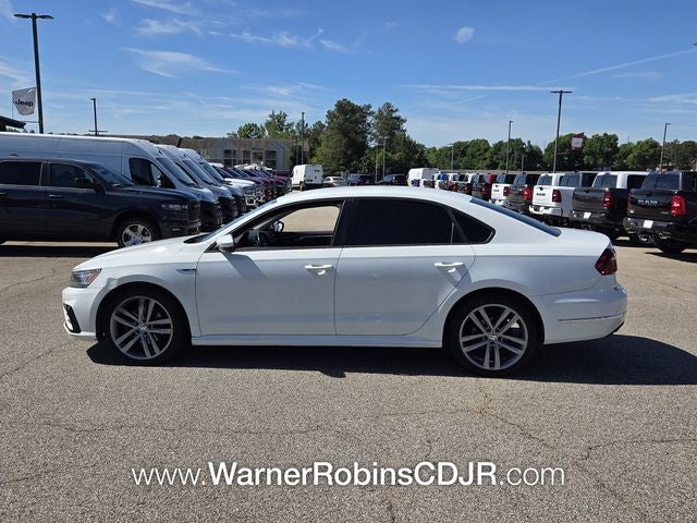 2018 Volkswagen Passat 2.0T R-Line