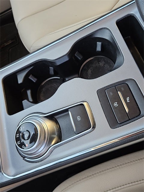 2021 Ford Edge Titanium