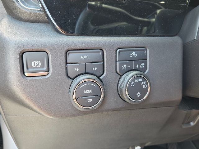 2024 Chevrolet Silverado 1500 LT Crew Cab 4WD
