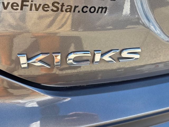 2024 Nissan Kicks S