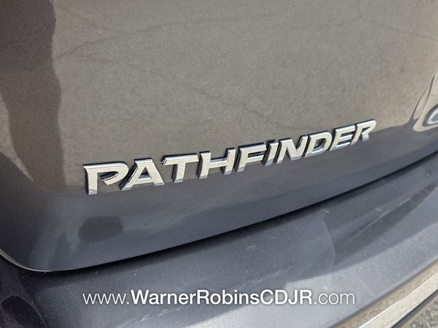 2020 Nissan Pathfinder SL