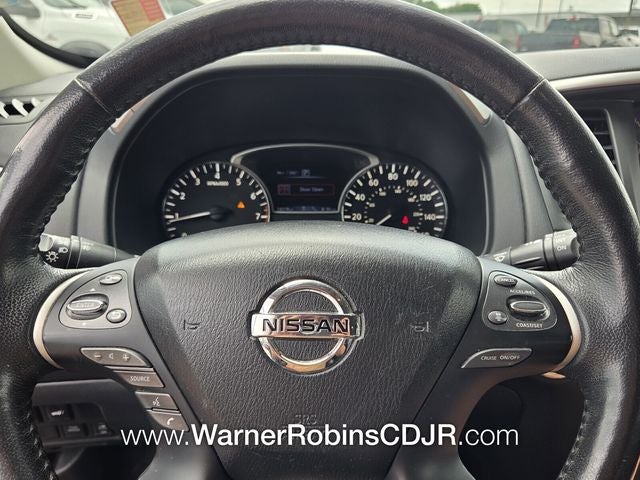 2020 Nissan Pathfinder SL