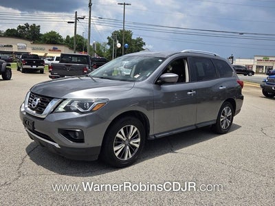 2020 Nissan Pathfinder SL