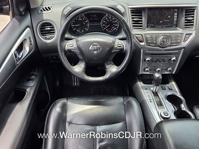 2020 Nissan Pathfinder SL