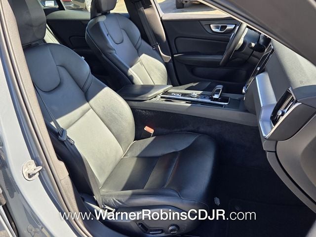2024 Volvo S60 B5 Core Dark Theme