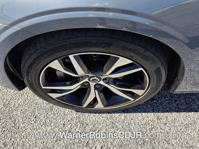 2024 Volvo S60 B5 Core Dark Theme