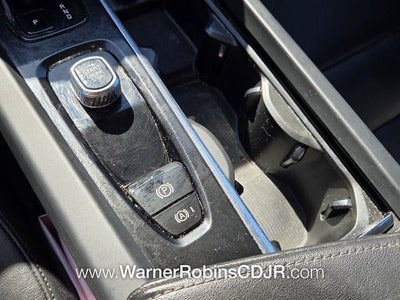 2024 Volvo S60 B5 Core Dark Theme