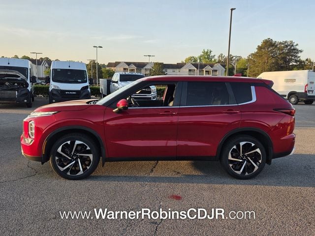 2022 Mitsubishi Outlander SE
