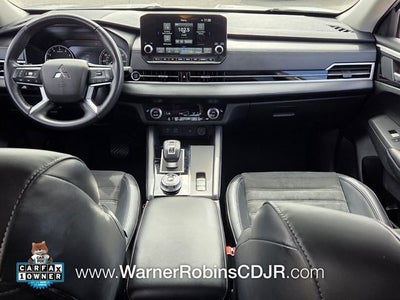 2024 Mitsubishi Outlander SE