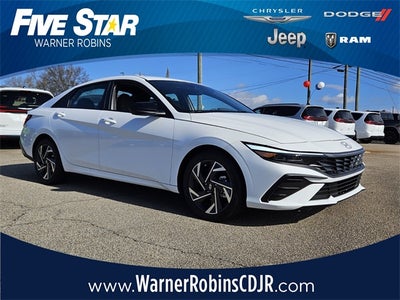 2025 Hyundai Elantra SEL Sport