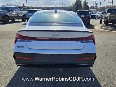 2025 Hyundai Elantra SEL Sport