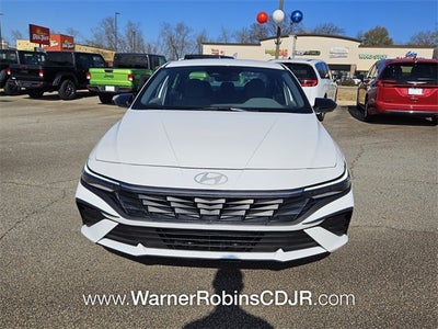 2025 Hyundai Elantra SEL Sport