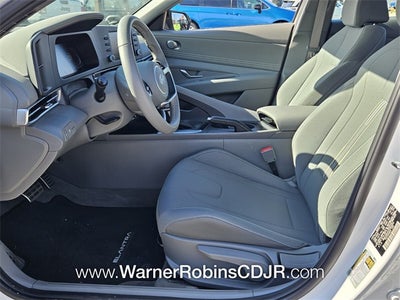 2025 Hyundai Elantra SEL Sport