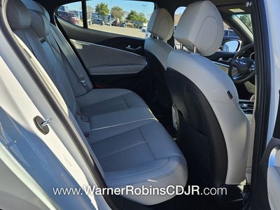 2025 Genesis G70 2.5T