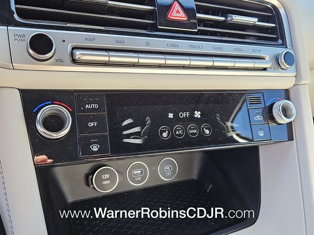 2025 Genesis G70 2.5T