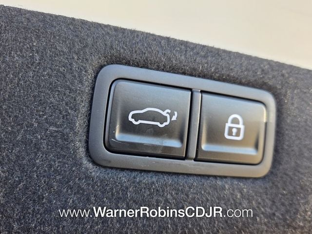 2025 Genesis G70 3.3T Sport Prestige