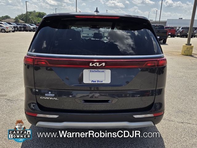 2024 Kia Carnival LX