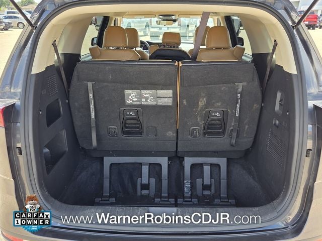 2024 Kia Carnival LX