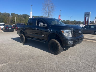 2017 Nissan Titan PRO-4X