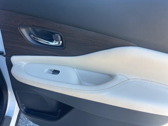 2023 Nissan Murano Platinum