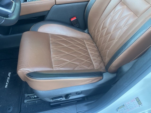 2024 Nissan Rogue Platinum