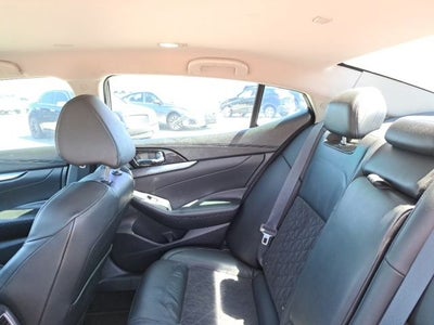 2017 Nissan Maxima SR