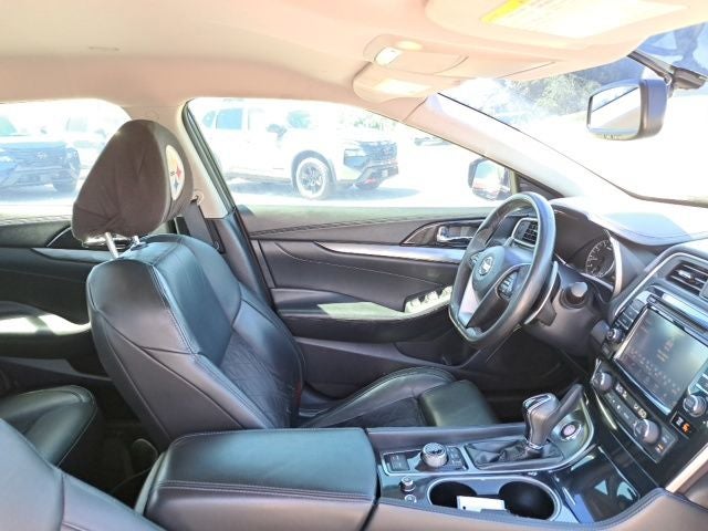 2017 Nissan Maxima SR