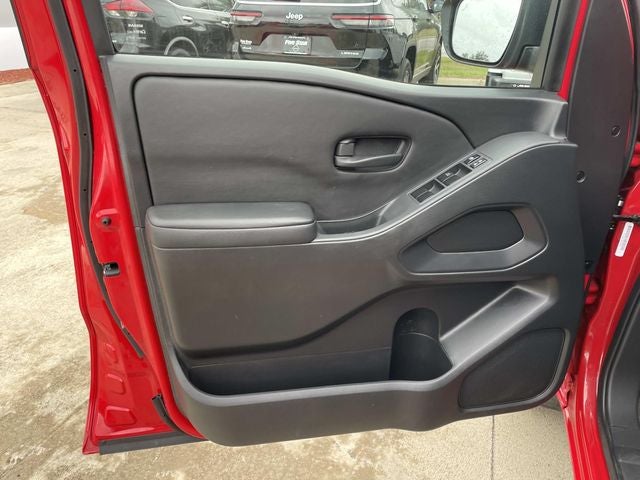 2024 Nissan Frontier S