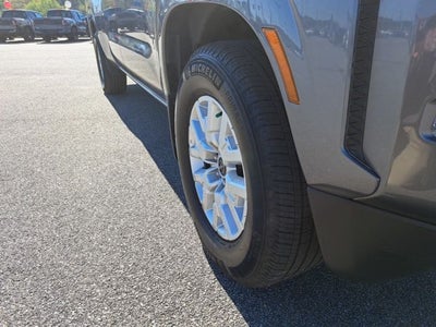 2024 Nissan Frontier SV