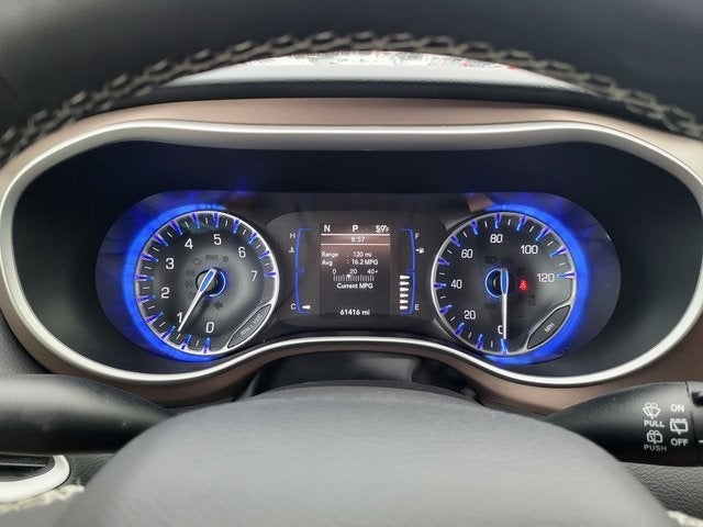 2022 Chrysler Voyager LX