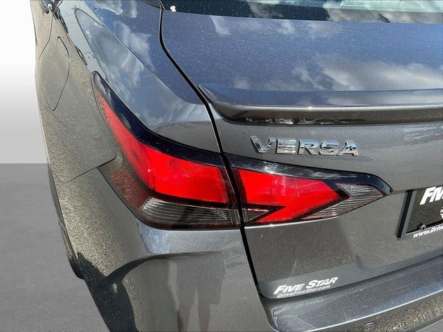 2024 Nissan Versa 1.6 SR