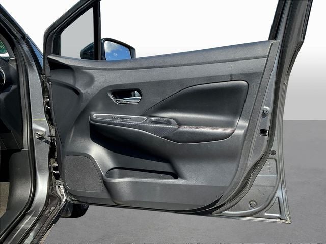 2024 Nissan Versa 1.6 SR