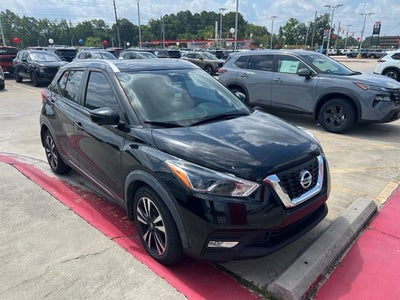 2019 Nissan Kicks SR