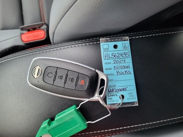 2024 Nissan Kicks SR