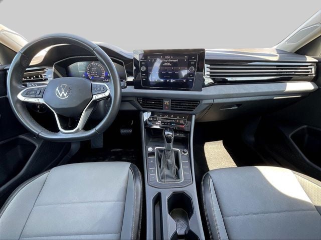 2025 Volkswagen Jetta 1.5T SE