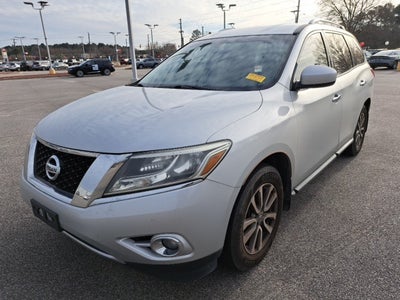 2016 Nissan Pathfinder SV