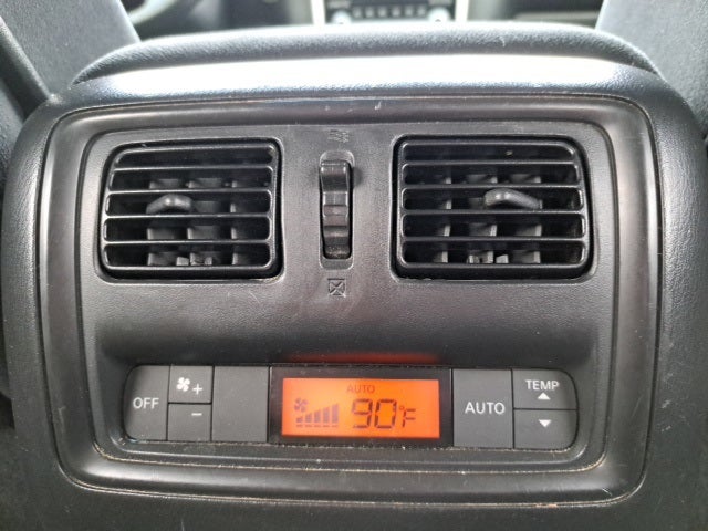 2016 Nissan Pathfinder SV