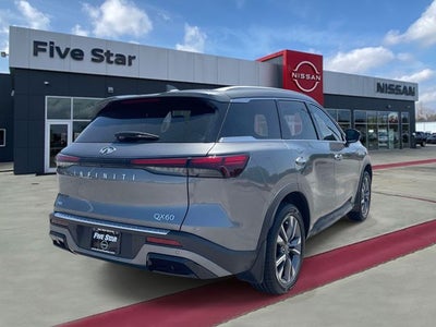 2023 INFINITI QX60 LUXE