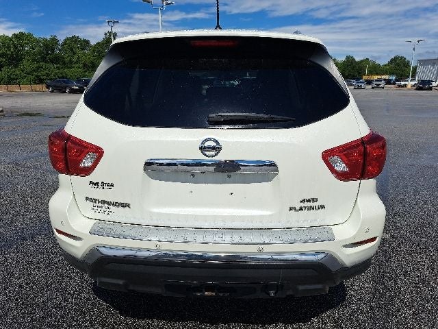 2017 Nissan Pathfinder Platinum