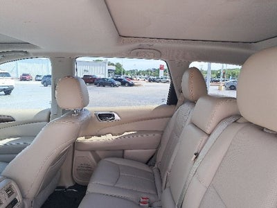 2017 Nissan Pathfinder Platinum