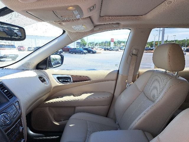 2017 Nissan Pathfinder Platinum