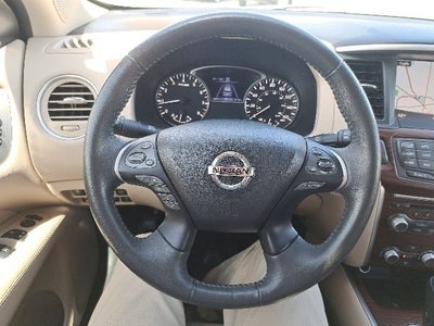 2017 Nissan Pathfinder Platinum