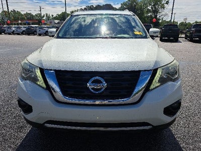2017 Nissan Pathfinder Platinum